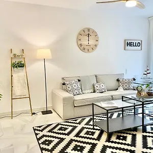 Rs 16 Center Of By Eaw Homes Apartamento