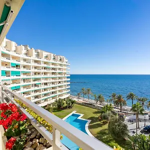 Front With Pool Apartamento